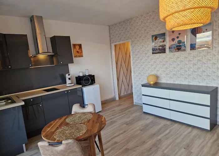 Avenue De Champagne * Epernay